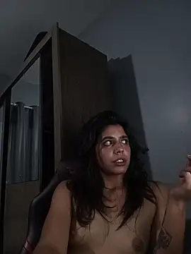 Snapshot of Maricamposs chatting on 11-13-25, 11:58 Maricamposs online show from 11-13-25, 11:58