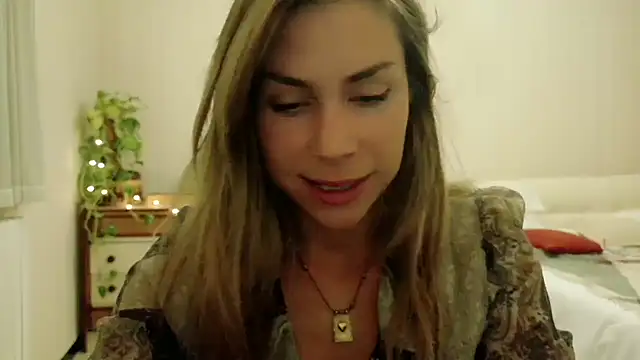 wonderalice31 online show from 09-30-25, 06:57