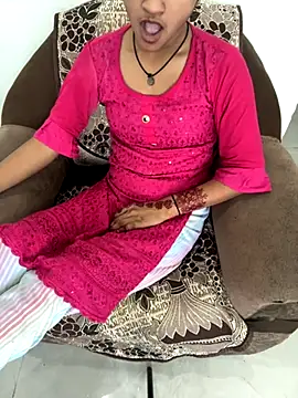Snapshot of Student_girl2 chatting on 09-10-25, 04:56 Student girl2 online show from 09-10-25, 04:56