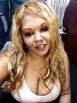 hemilynthomas2467 online show from 12-19-25, 12:23