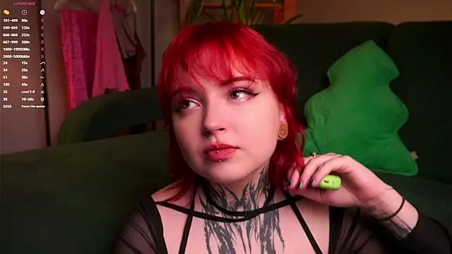 Snapshot of MarnaHarbor chatting on 09-12-25, 01:22 MarnaHarbor online show from 09-12-25, 01:22