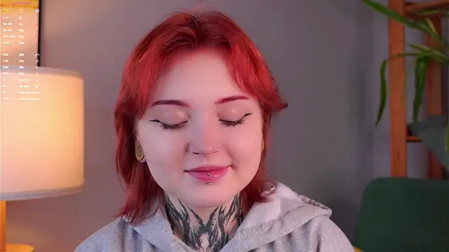 Snapshot of MarnaHarbor chatting on 09-30-25, 02:11 MarnaHarbor online show from 09-30-25, 02:11