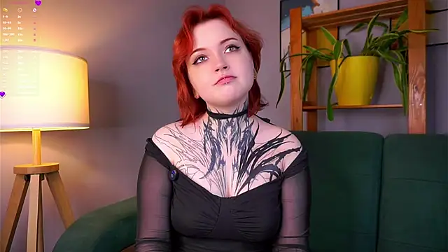 Snapshot of MarnaHarbor chatting on 10-08-25, 01:09 MarnaHarbor online show from 10-08-25, 01:09