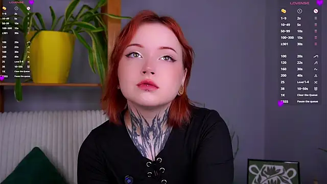 Snapshot of MarnaHarbor chatting on 10-19-25, 01:23 MarnaHarbor online show from 10-19-25, 01:23