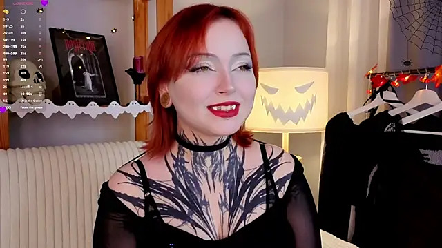 Snapshot of MarnaHarbor chatting on 10-30-25, 12:06 MarnaHarbor online show from 10-30-25, 12:06