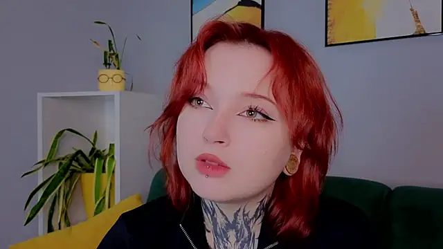 Snapshot of MarnaHarbor chatting on 11-19-25, 11:21 MarnaHarbor online show from 11-19-25, 11:21