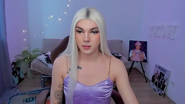 Snapshot of YourTrixie chatting on 02-22-26, 06:46 YourTrixie online show from 02-22-26, 06:46