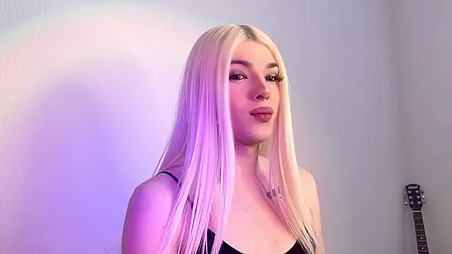 Snapshot of YourTrixie chatting on 03-29-26, 07:19 YourTrixie online show from 03-29-26, 07:19