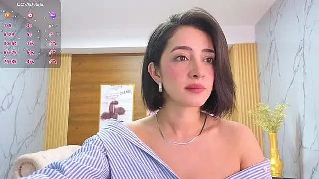 Snapshot of sara_lopez_s chatting on 05-23-26, 01:48 sara lopez s online show from 05-23-26, 01:48