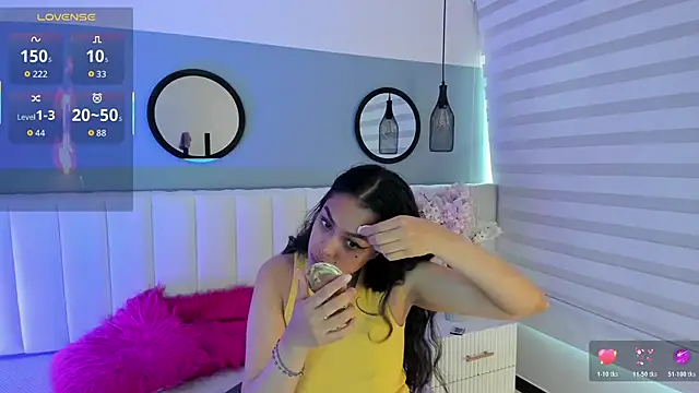 Mila Hank  online show from 11-26-25, 12:17