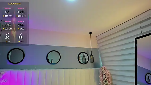 Mila Hank  online show from 12-17-25, 12:00