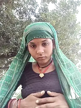 Idhika Jha online show from 09-28-25, 10:31