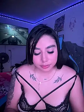 Sophie Dreamss online show from 10-25-25, 08:47