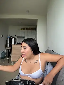 Sophie Dreamss online show from 04-18-26, 07:58