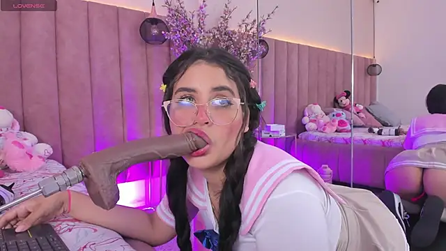 LizzyOlsen online show from 10-05-25, 07:34