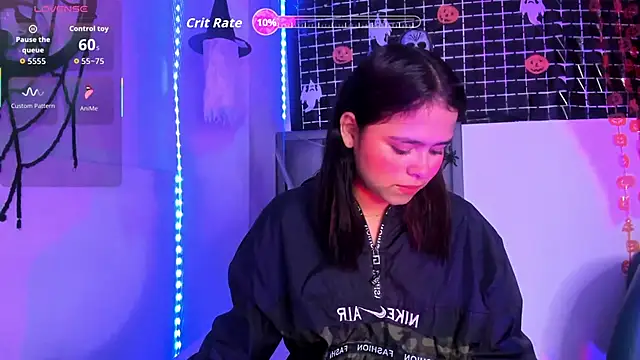 Sofia villareal online show from 10-26-25, 12:44