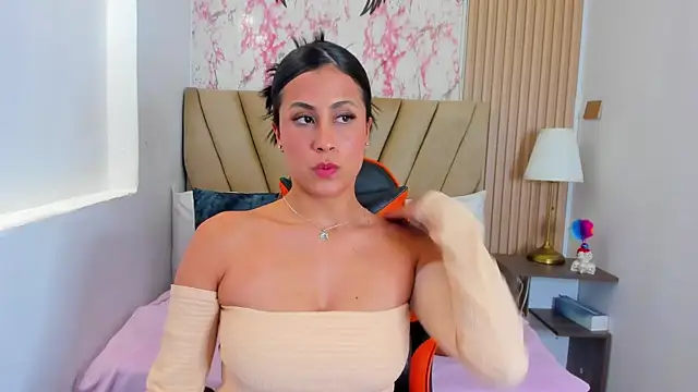 Thais kim online show from 07-09-26, 06:23