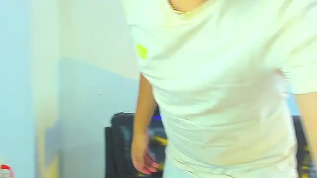 christopher Hot online show from 05-07-26, 01:33