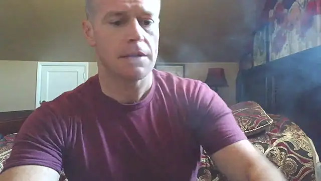 Snapshot of DILFiGuess11 chatting on 06-01-26, 01:24 DILFiGuess11 online show from 06-01-26, 01:24