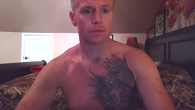 Snapshot of DILFiGuess11 chatting on 06-25-26, 05:12 DILFiGuess11 online show from 06-25-26, 05:12