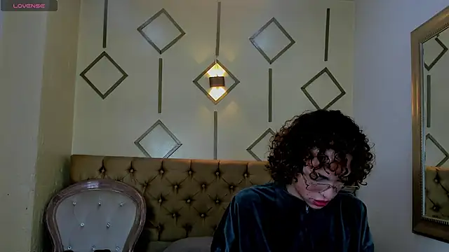 Aaron Fordd online show from 09-18-25, 01:13