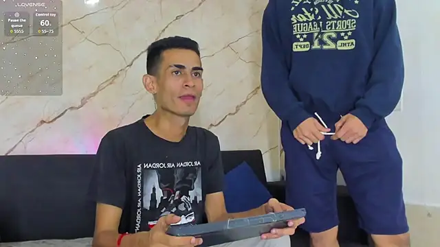 Golldens Dreamss online show from 09-29-25, 08:02