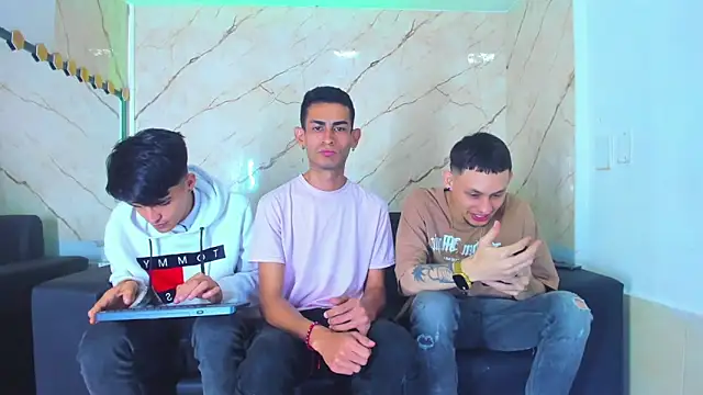 Golldens Dreamss online show from 11-28-25, 12:08