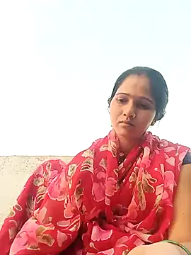 Jooli xx online show from 04-18-26, 01:04