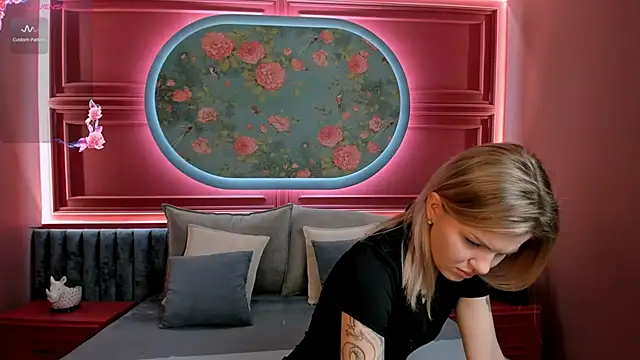 NaomiSol online show from 09-27-25, 07:30