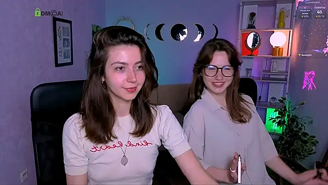 Snapshot of kitniss_dreamy chatting on 06-14-26, 07:27 kitniss dreamy online show from 06-14-26, 07:27