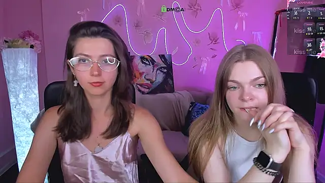 Snapshot of kitniss_dreamy chatting on 07-18-26, 07:17 kitniss dreamy online show from 07-18-26, 07:17