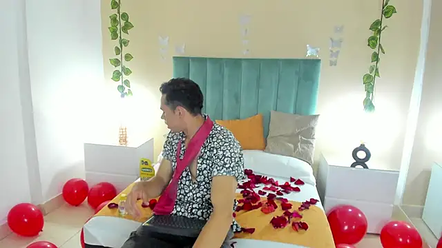 Muscle Scott online show from 09-20-25, 12:17