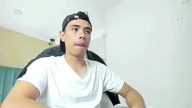 Muscle Scott online show from 09-22-25, 12:07