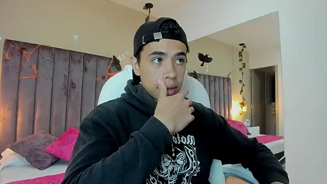 Muscle Scott online show from 10-07-25, 12:13