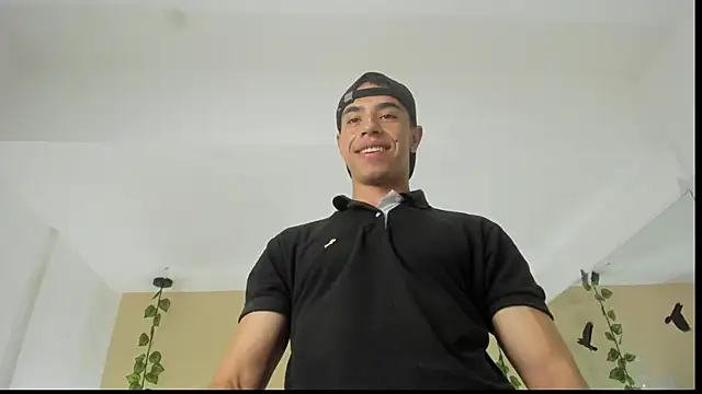 Muscle Scott online show from 10-27-25, 07:29