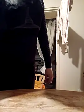 frederic198 online show from 11-16-25, 08:14