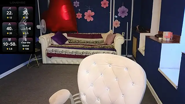 Kira Kenett online show from 05-16-26, 06:43