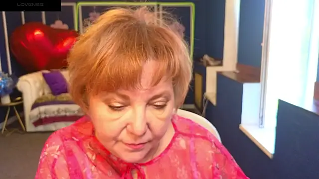 Kira Kenett online show from 06-04-26, 05:35