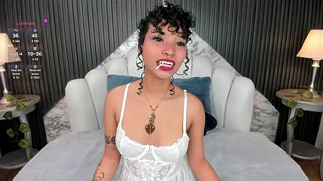 DaniCollinn  online show from 11-14-25, 08:18