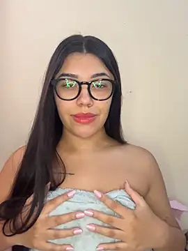 Alexa69xx online show from 12-16-25, 03:39