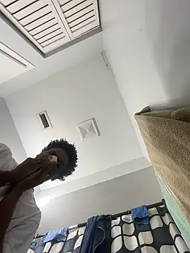 dmmeformerch online show from 04-01-26, 03:09