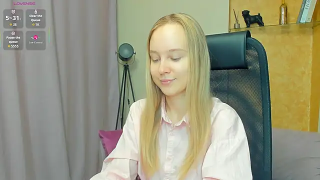 SoonMoor online show from 11-25-25, 07:03