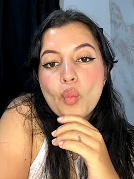 Snapshot of Emma_2903 chatting on 09-10-25, 01:05 Emma 2903 online show from 09-10-25, 01:05