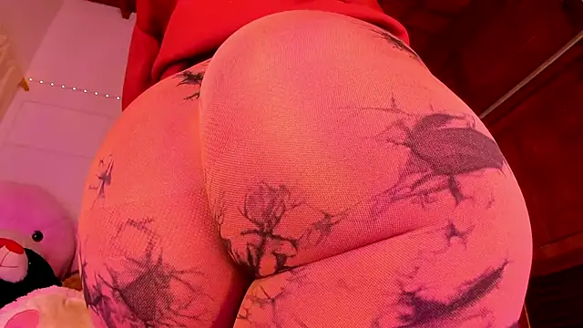 Snapshot of Gabby_Haze chatting on 05-15-26, 11:01 Gabby Haze online show from 05-15-26, 11:01
