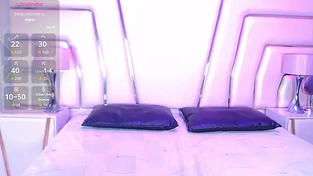 VioletPons online show from 11-04-25, 07:46