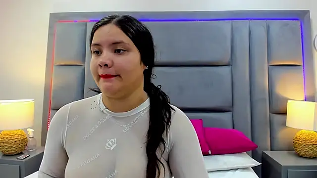 NahiaMonet online show from 11-13-25, 11:42