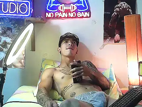 Strongcockfitness online show from 10-21-25, 02:45