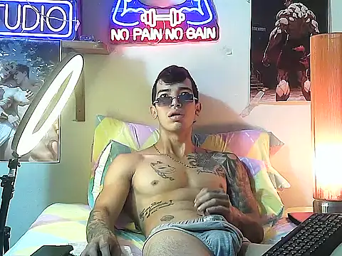 Strongcockfitness online show from 10-23-25, 04:06