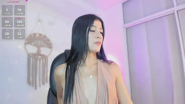 Snapshot of Ginni_charlotte chatting on 05-18-26, 03:46 Ginni charlotte online show from 05-18-26, 03:46