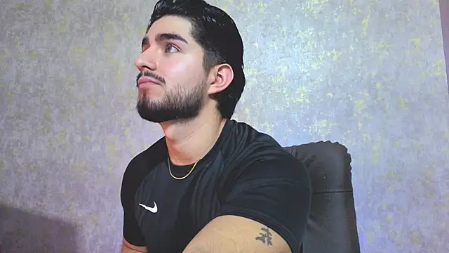 Snapshot of zayn_maximoff chatting on 04-25-26, 02:25 zayn maximoff online show from 04-25-26, 02:25